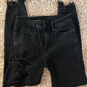 American Eagle high-waisted Jeans